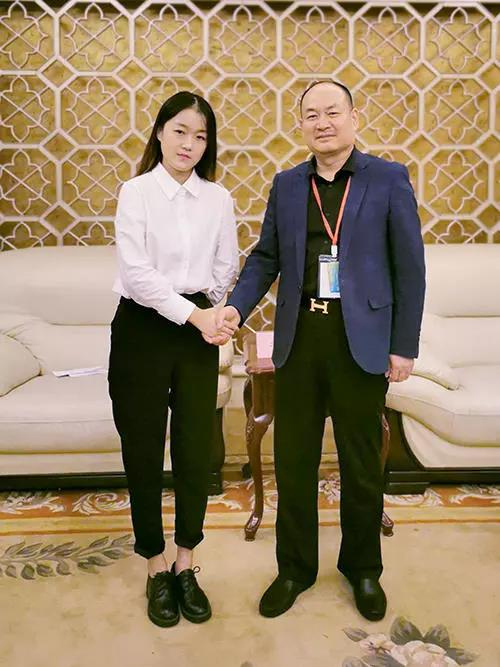 潍坊奥龙锌业有限公司董事长王彦龙接受采访